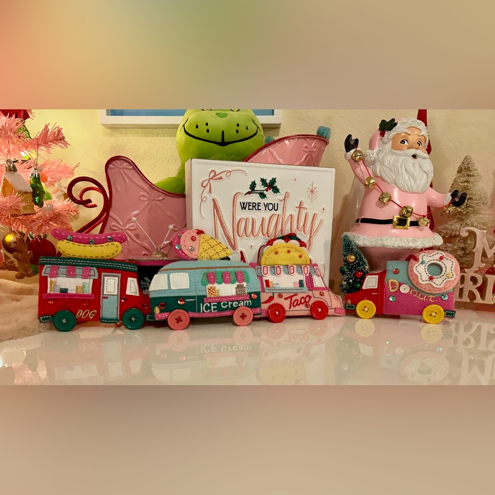 WONDERSHOP FELT FOOD TRUCK ORNAMENT BUNDLE DOUGHNUT ICE CREAM TACO HOT DOG
